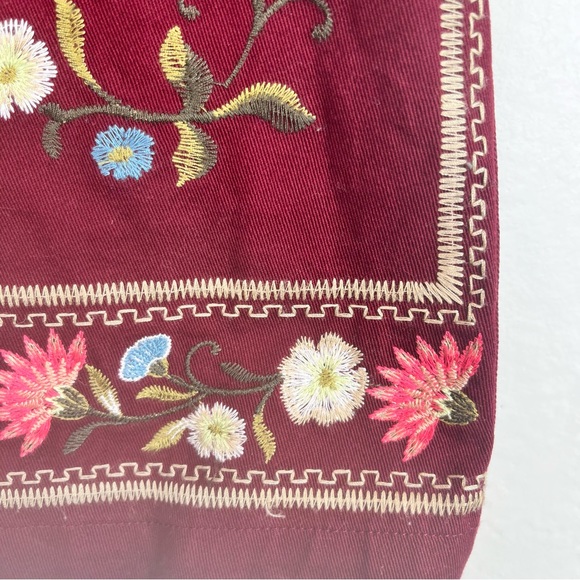 Harper miniskirt in berry color w/floral embroidery-Medium - Picture 4 of 11
